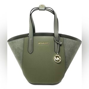 Michael Kors Bucket Purse